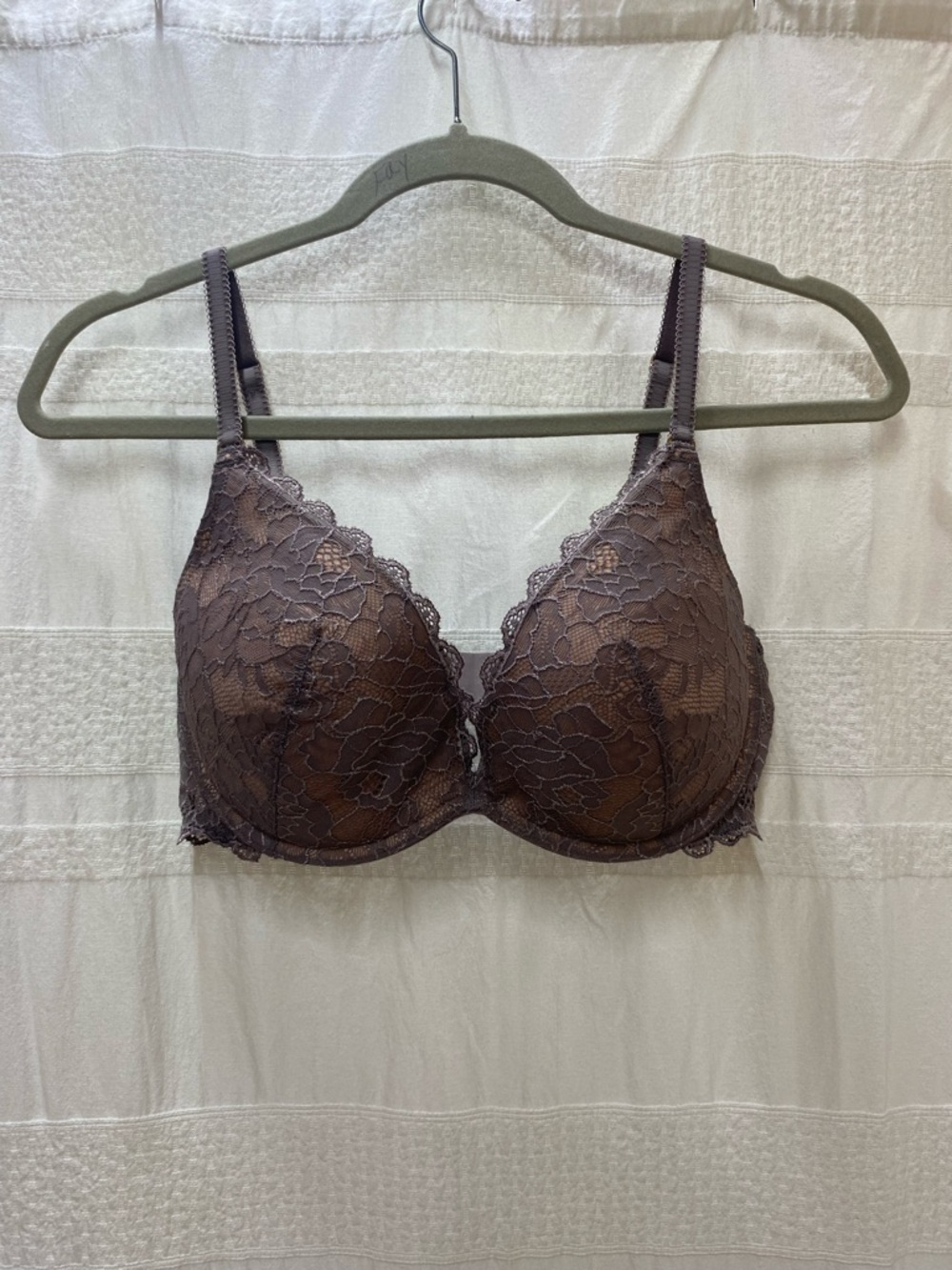 Victoria's Secret Lace Underwire Bra in Deep Brown